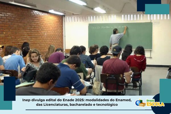 Edital do Enade 2025 Estudantes em sala de aula